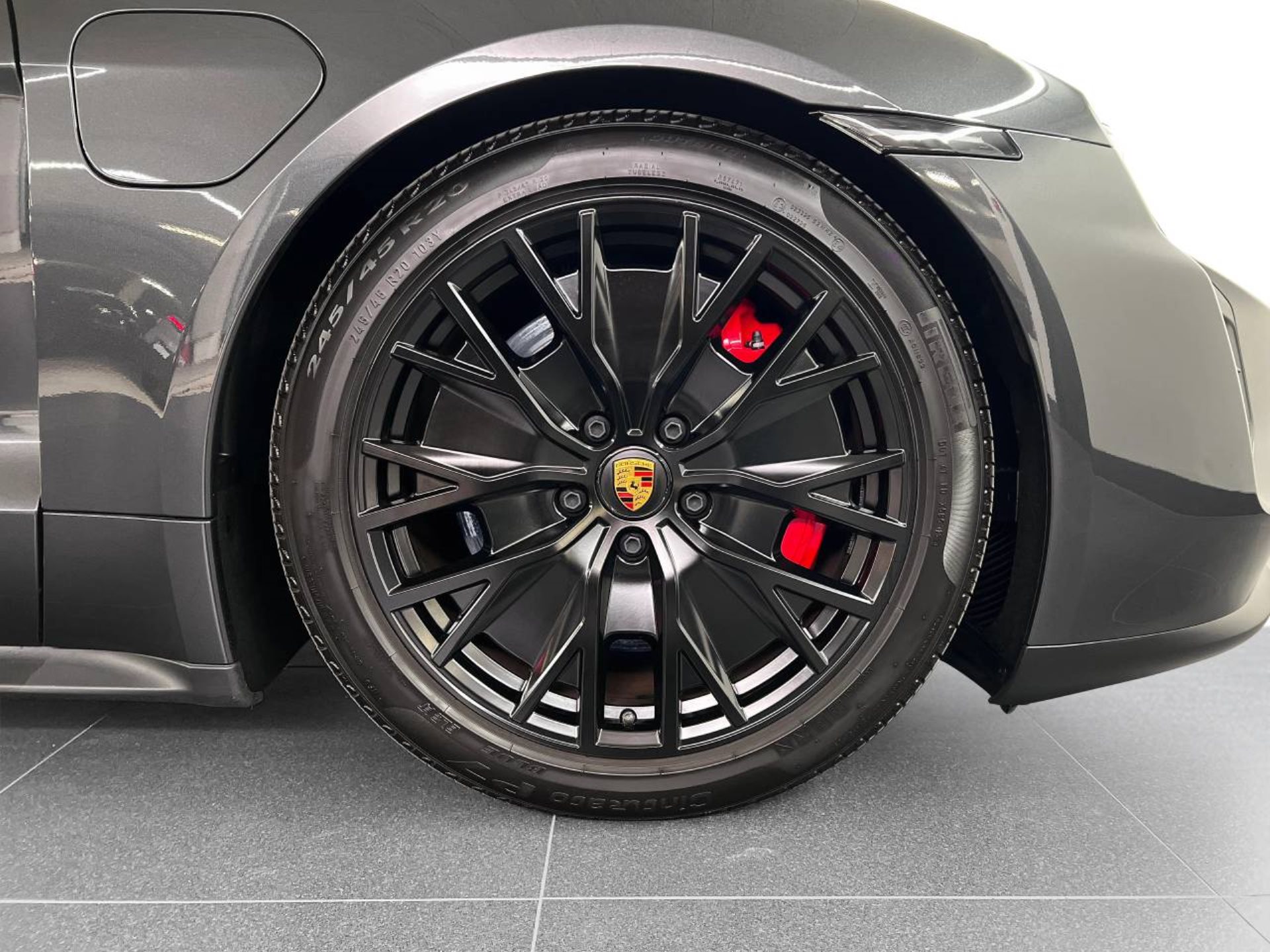 PORSCHE Taycan GTS Sport Turismo-image-10