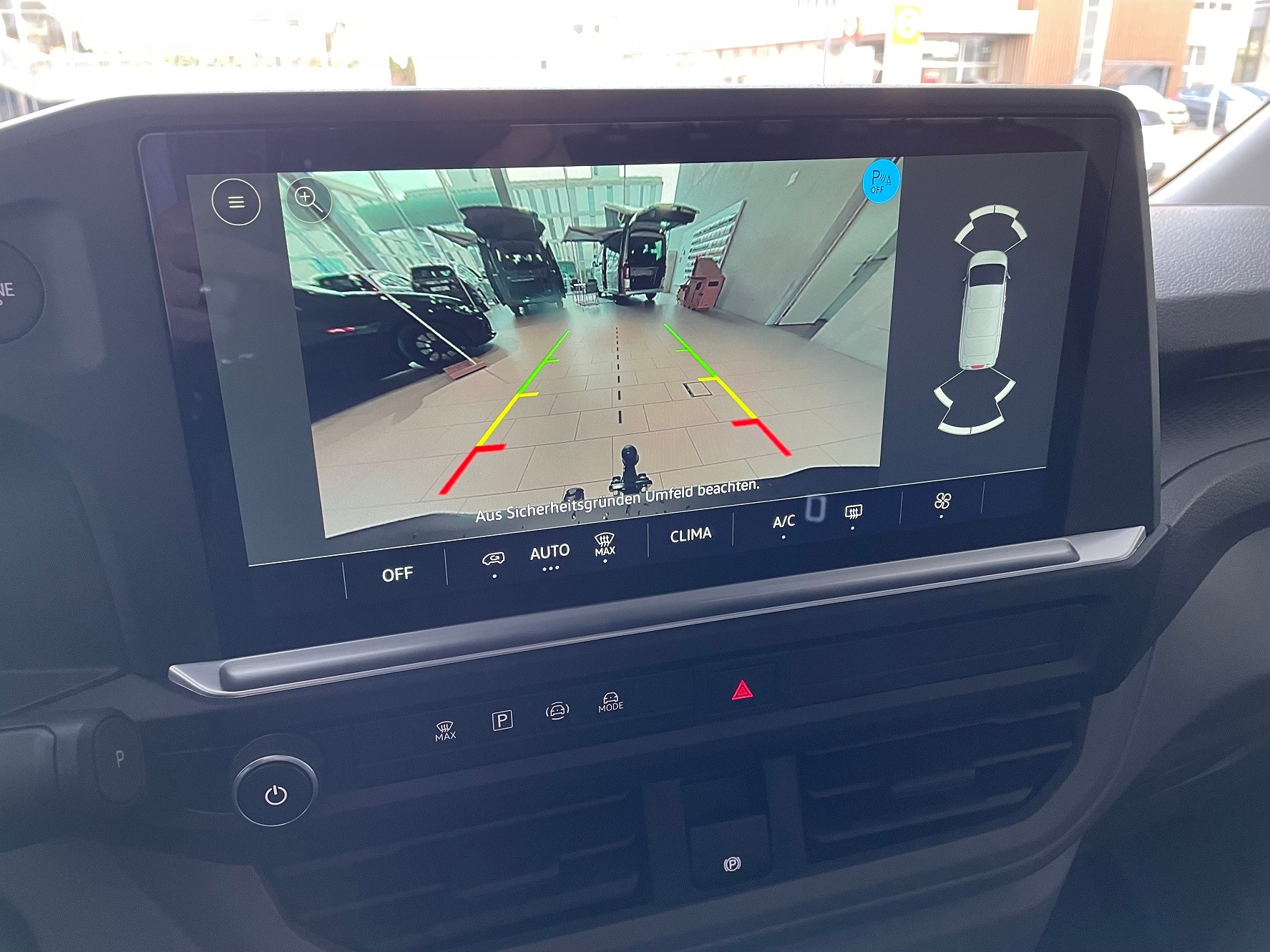 VW Transporter 2.0 TDI Automat-image-13