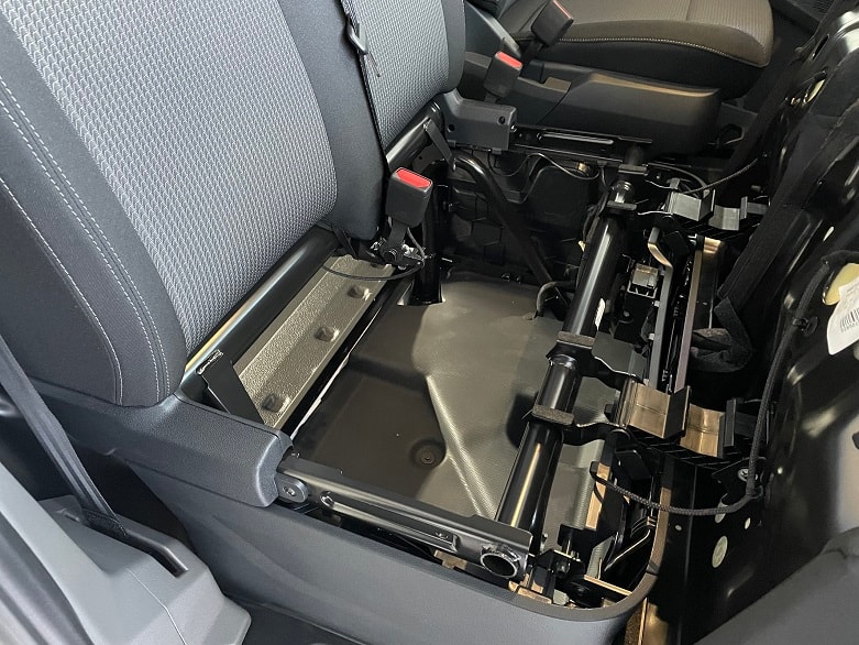 VW Transporter 2.0 TDI Automat-image-8