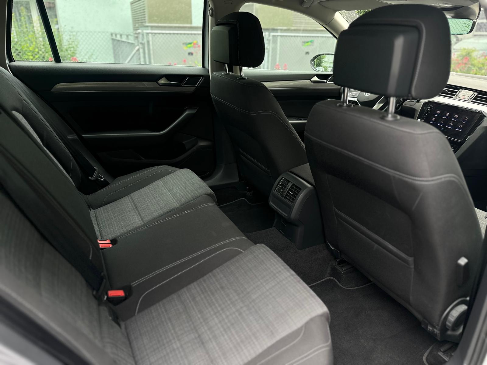 VW Passat 2.0 TDI BMT Business DSG-image-11