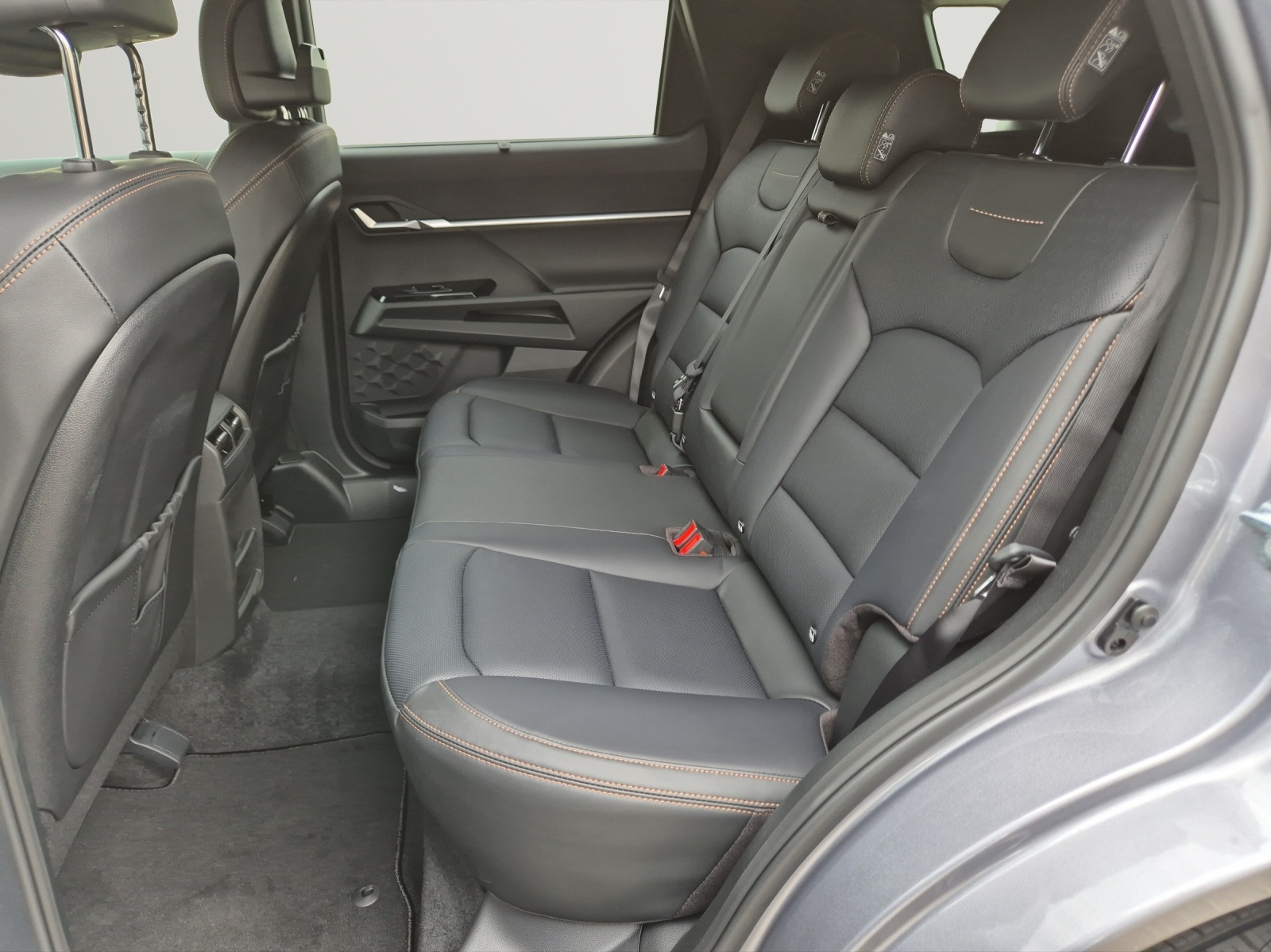 KGM-SsangYong Torres 1.5 TGDI Sapphire 4WD AT-image-11