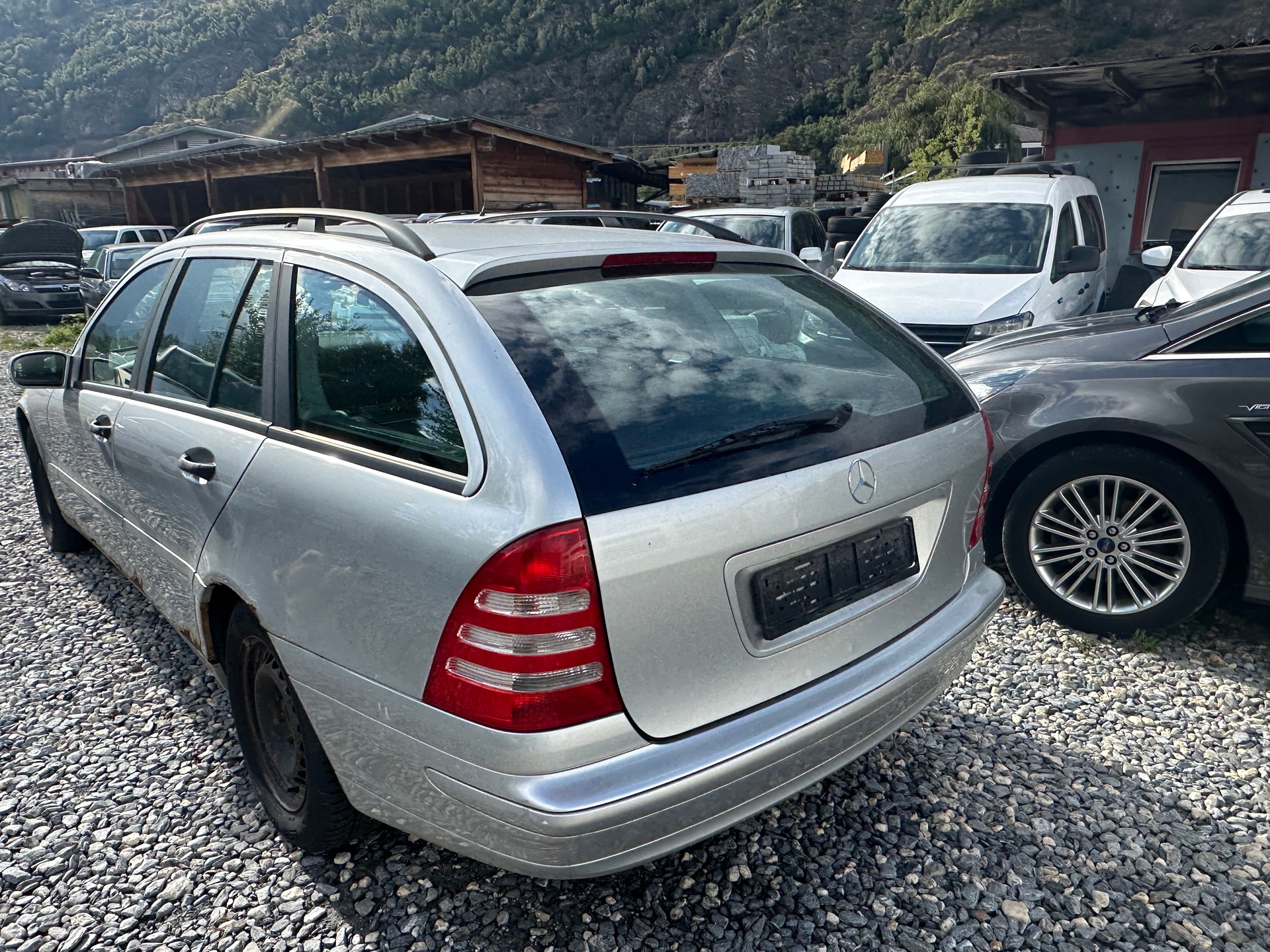 MERCEDES-BENZ C 180 Classic-image-5