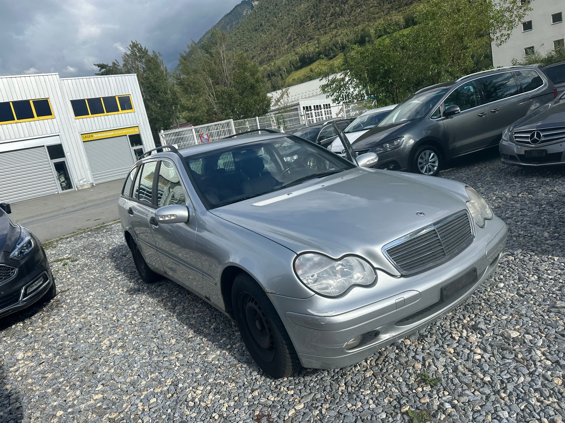 MERCEDES-BENZ C 180 Classic-image-0