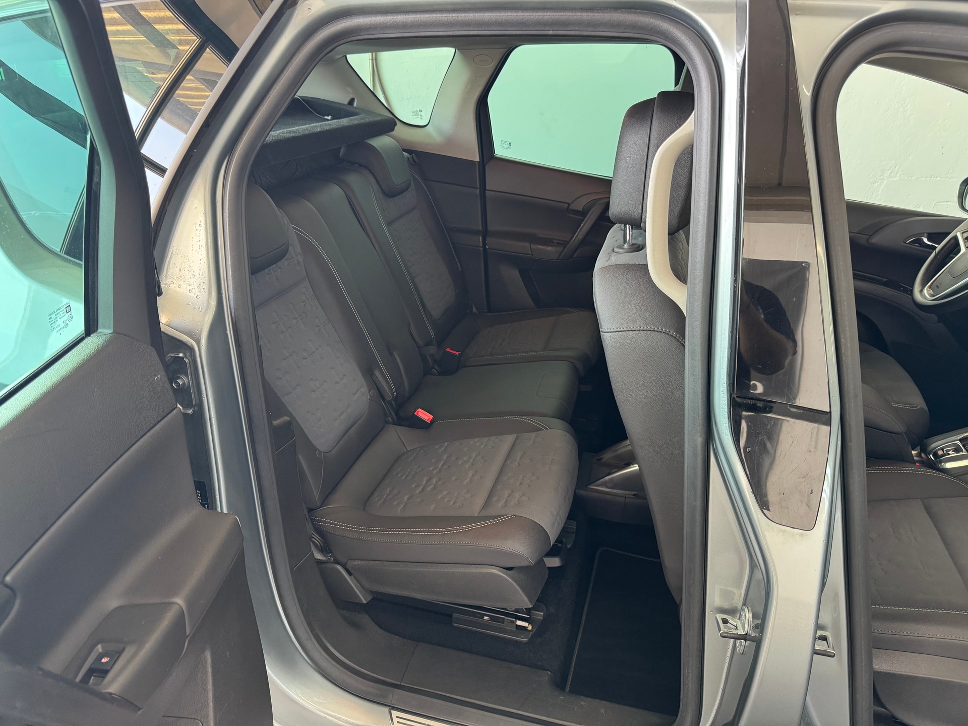 OPEL Meriva 1.7 CDTi Cosmo Automatic-image-19