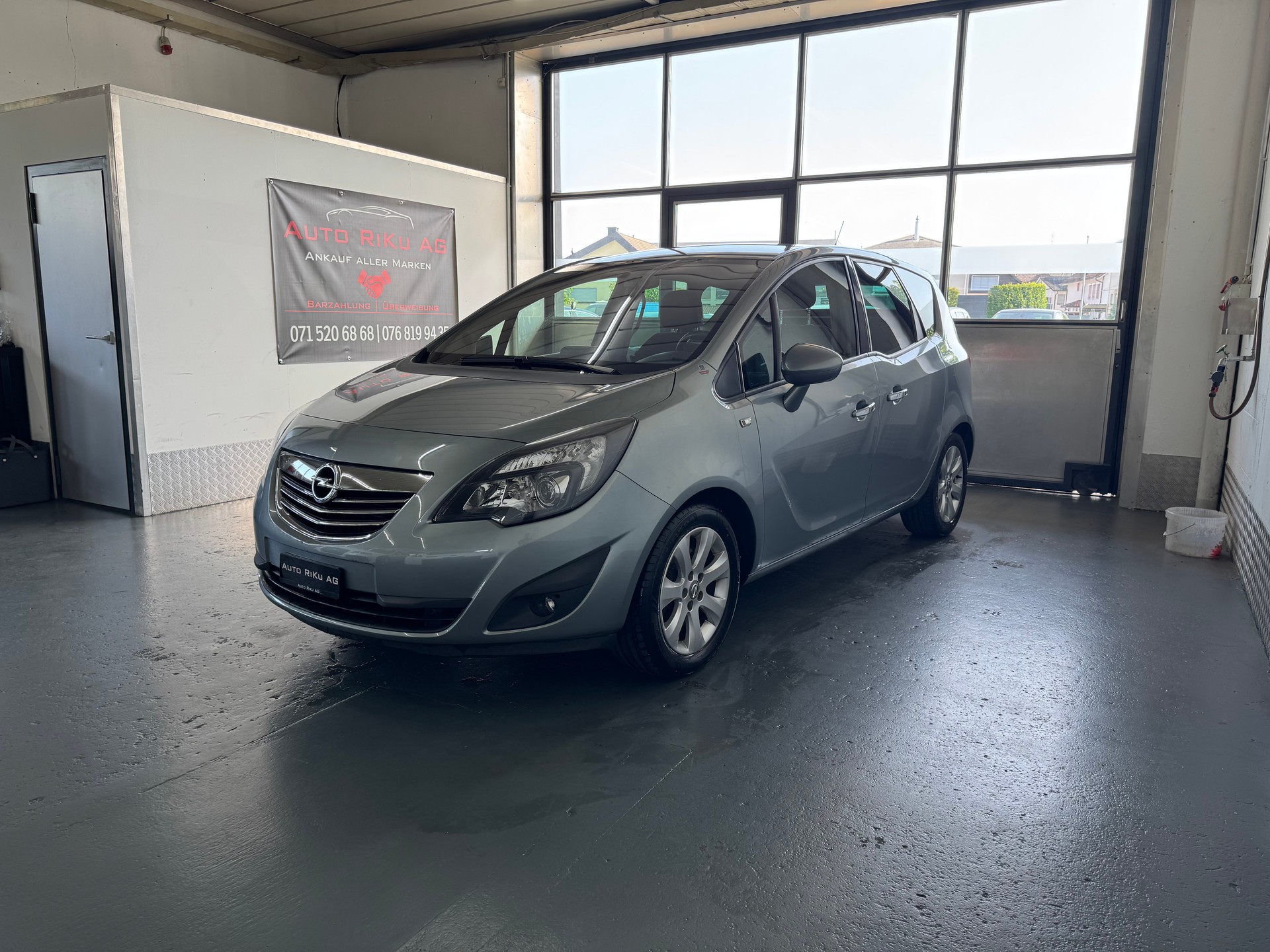 OPEL Meriva 1.7 CDTi Cosmo Automatic-image-5