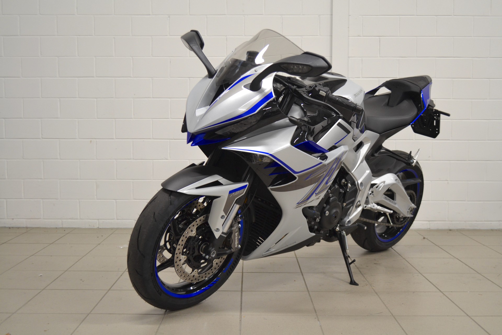 ZONTES 703RR-showroom-element-1