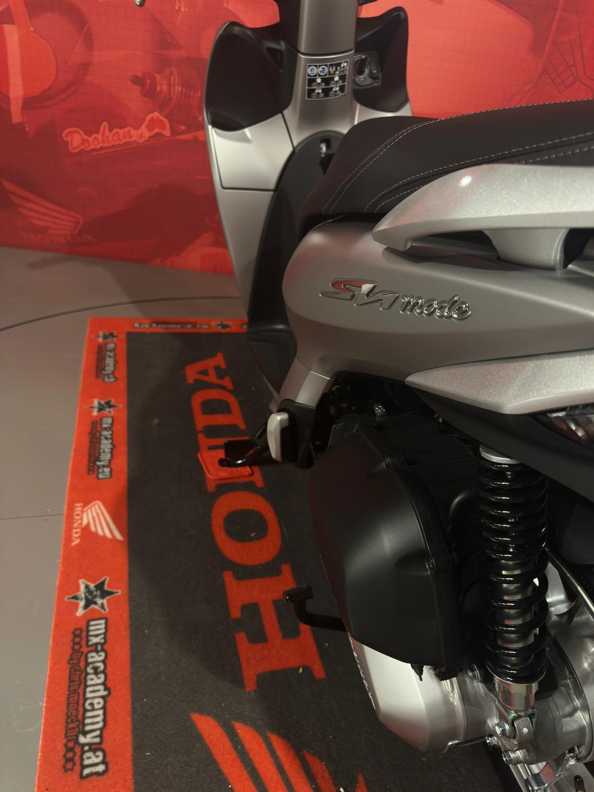 HONDA SH Mode 125**Neufahrzeug**-showroom-element-3