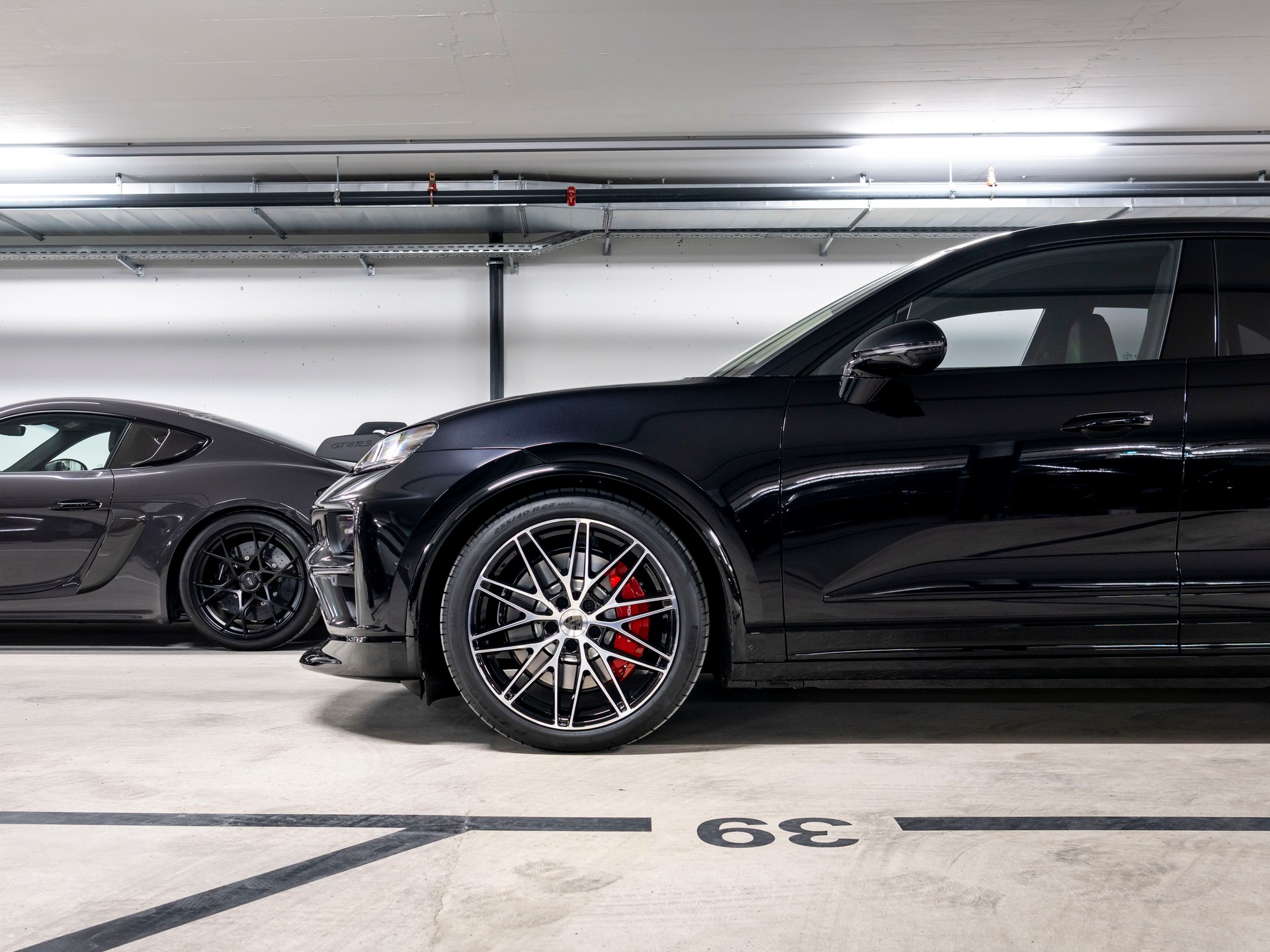 PORSCHE Macan Turbo 100kWh-image-7