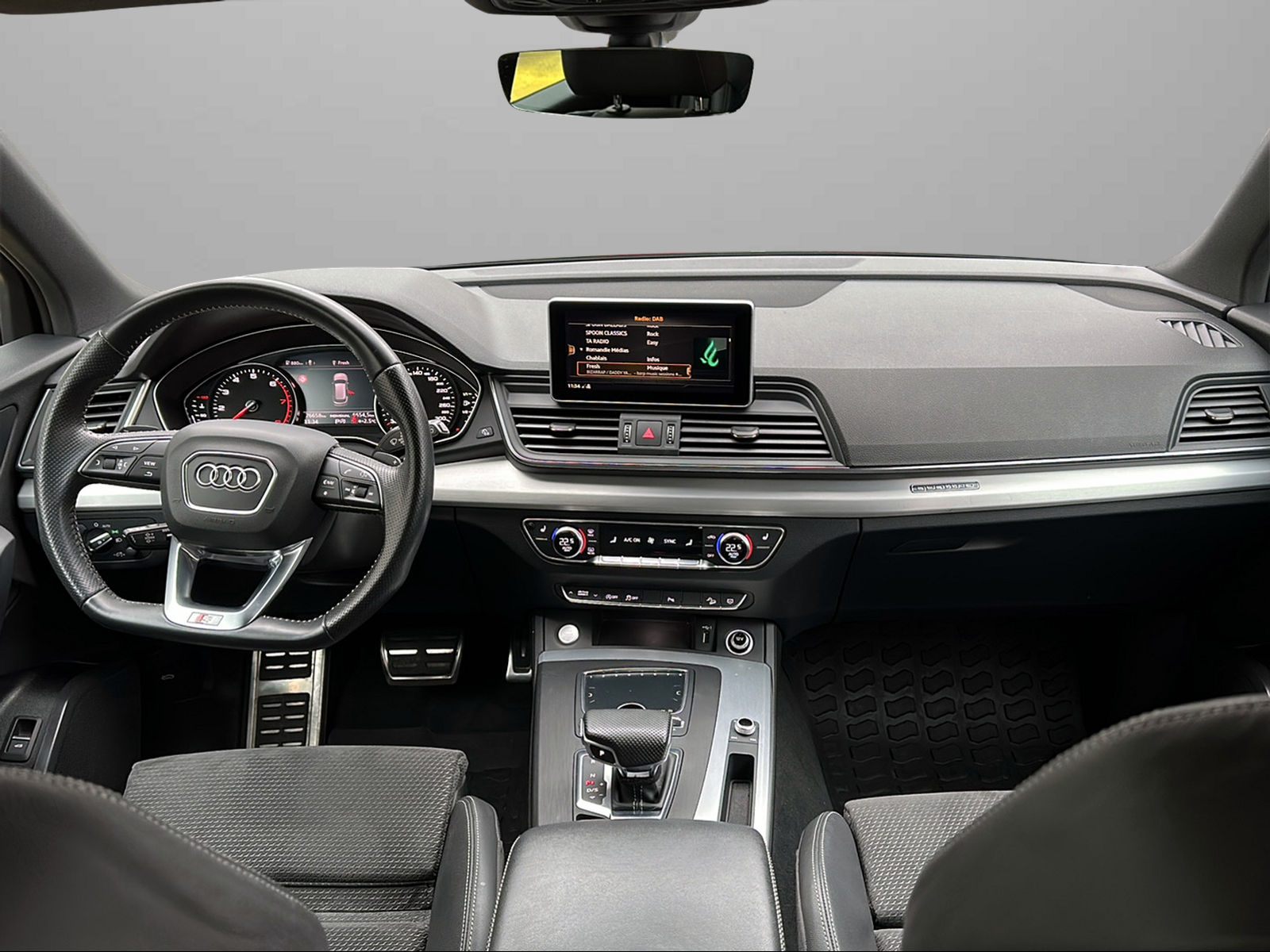 AUDI Q5 45 TFSI sport quattro S-tronic-image-12