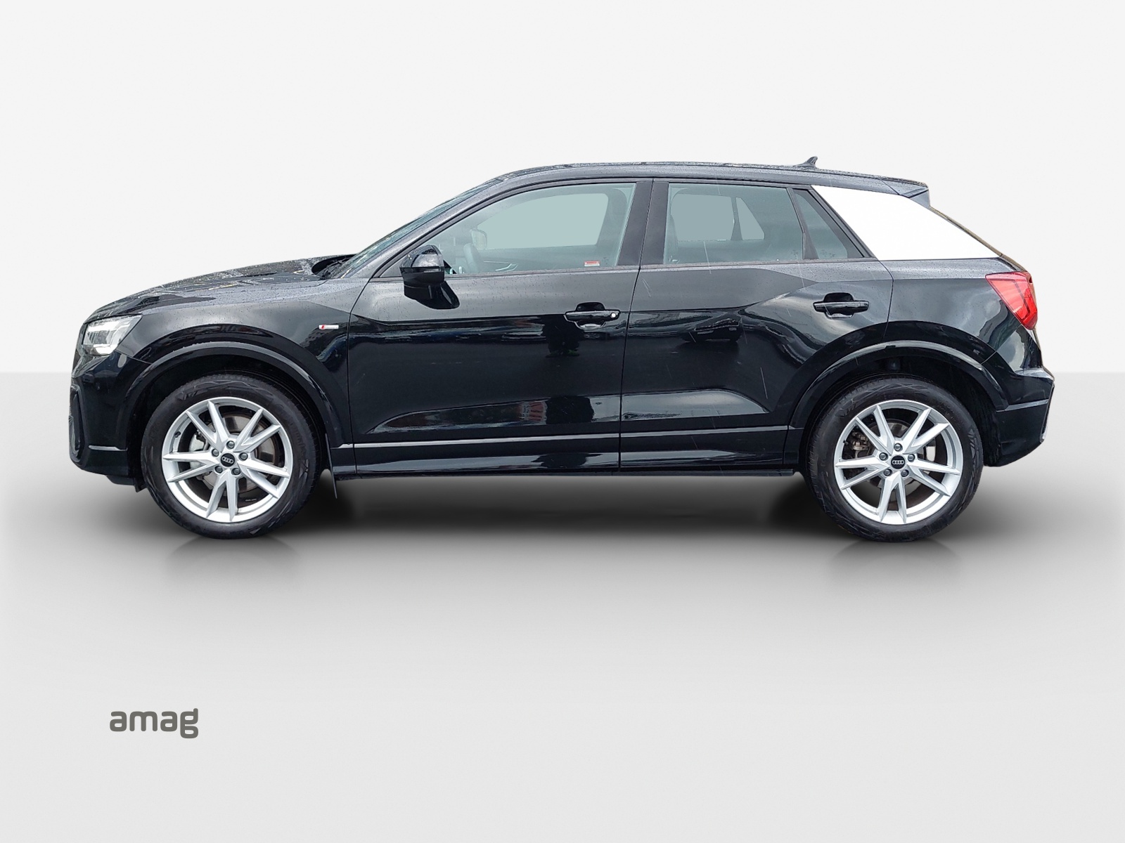 AUDI Q2 40 TFSI S line quattro S-tronic-image-1