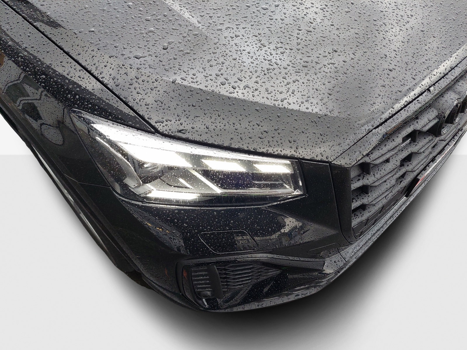 AUDI Q2 40 TFSI S line quattro S-tronic-image-15