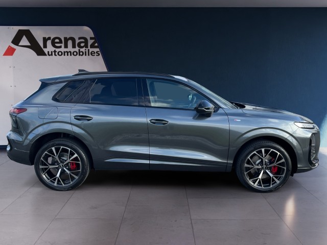 AUDI Q3 SUV TFSI quattro 195 kW S tronic-image-5