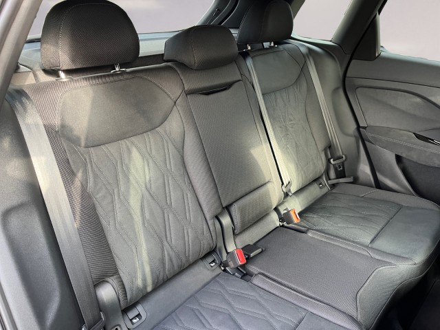 AUDI Q3 SUV TFSI quattro 195 kW S tronic-image-17