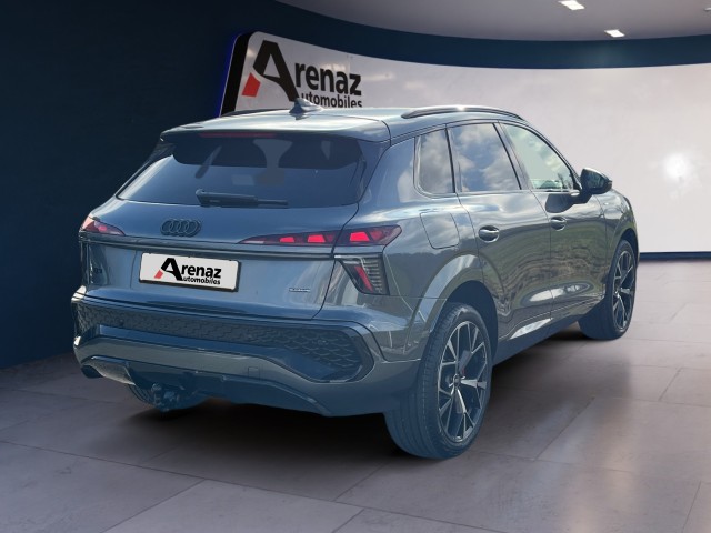 AUDI Q3 SUV TFSI quattro 195 kW S tronic-image-4