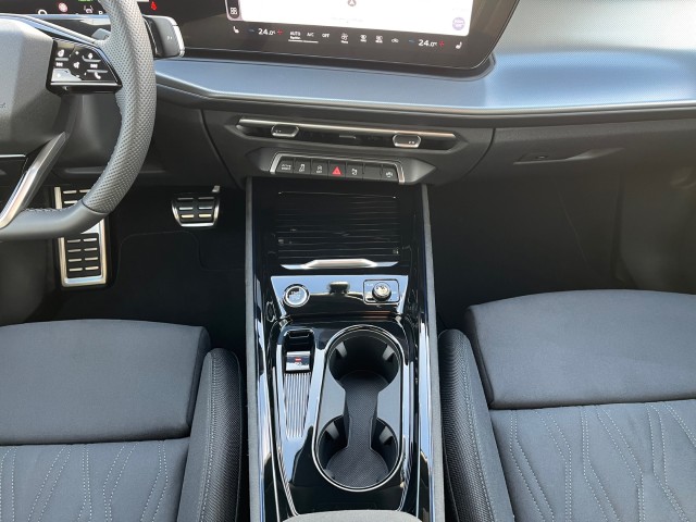 AUDI Q3 SUV TFSI quattro 195 kW S tronic-image-14