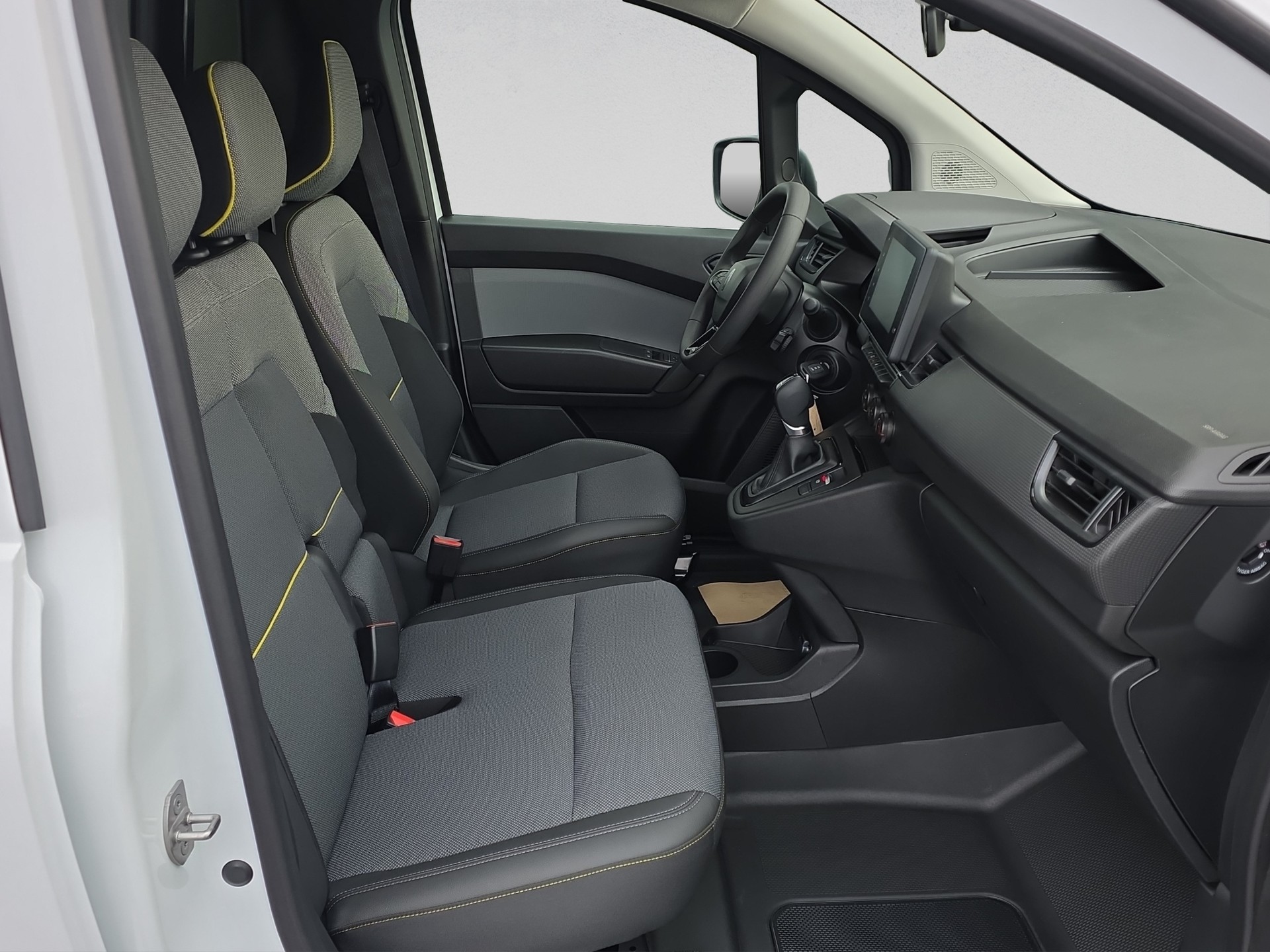 RENAULT Kangoo Van 1.3TCe Standard L2 130 PF Advance EDC-image-8