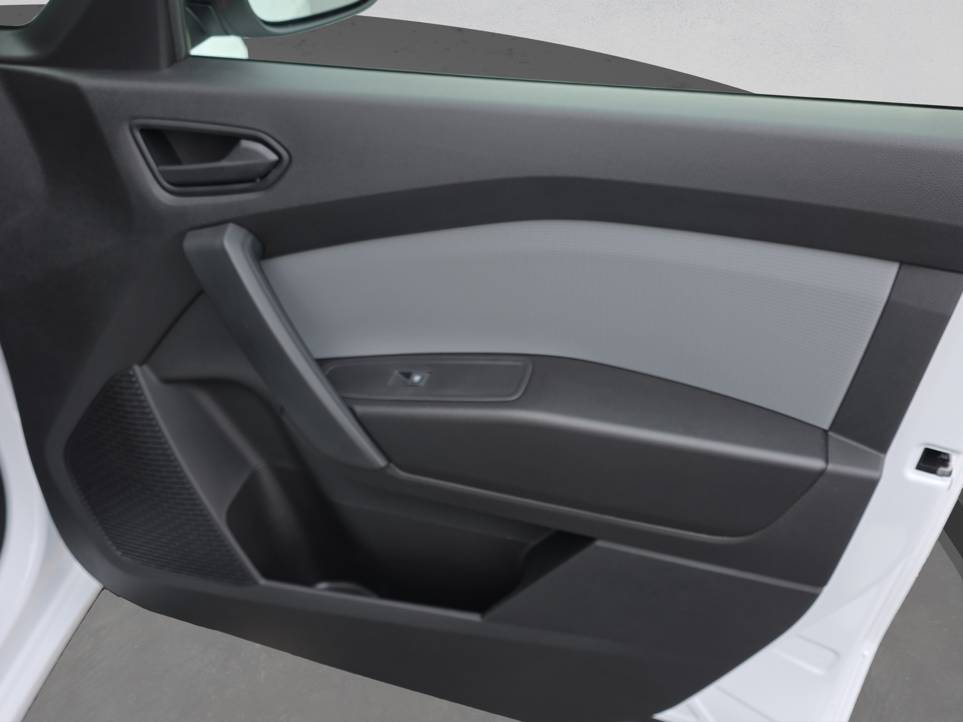 RENAULT Kangoo Van 1.3TCe Standard L2 130 PF Advance EDC-image-15