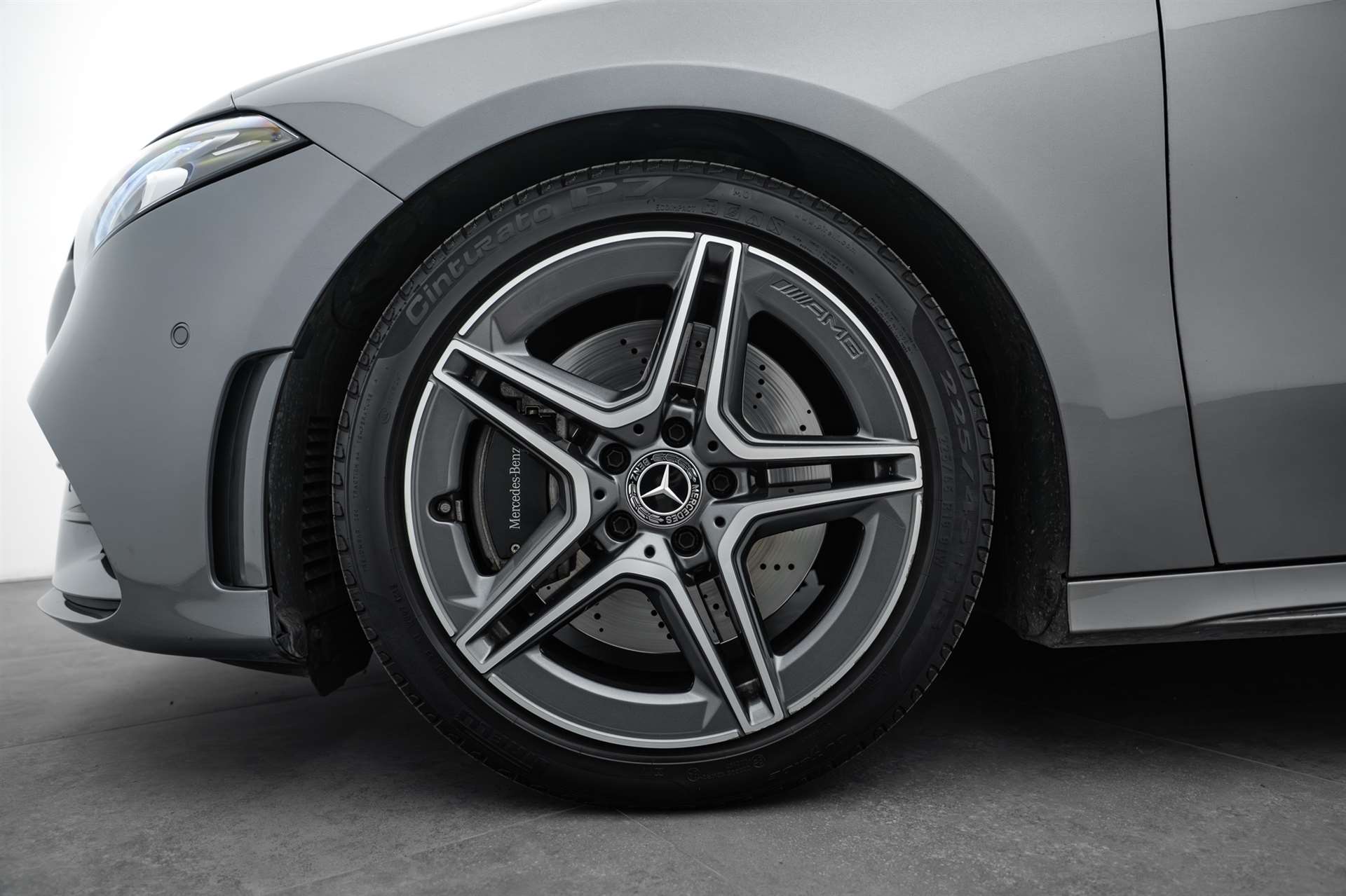 MERCEDES-BENZ A 250 4Matic AMG Line 4Matic 7G-DCT-image-4