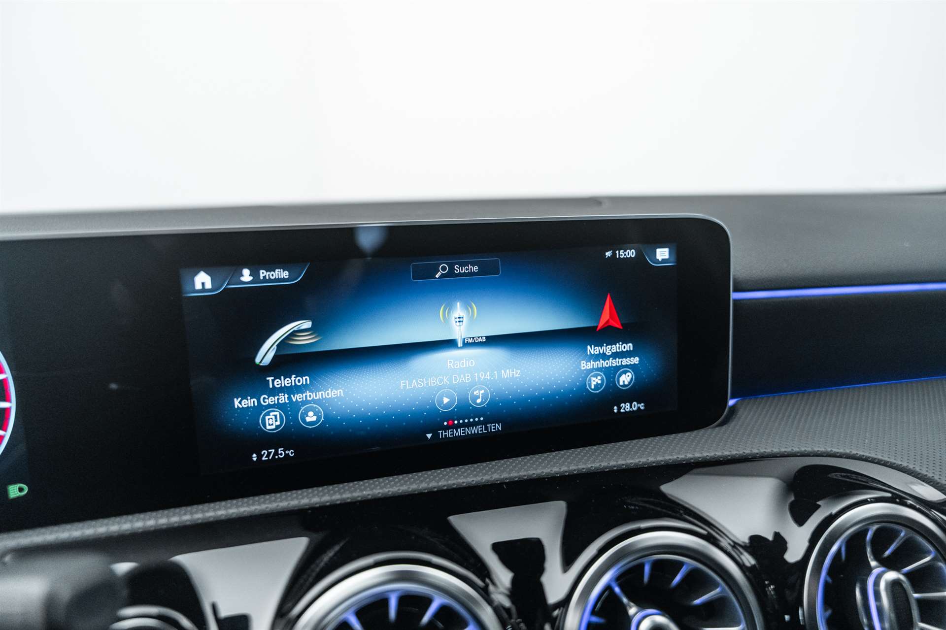 MERCEDES-BENZ A 250 4Matic AMG Line 4Matic 7G-DCT-image-18