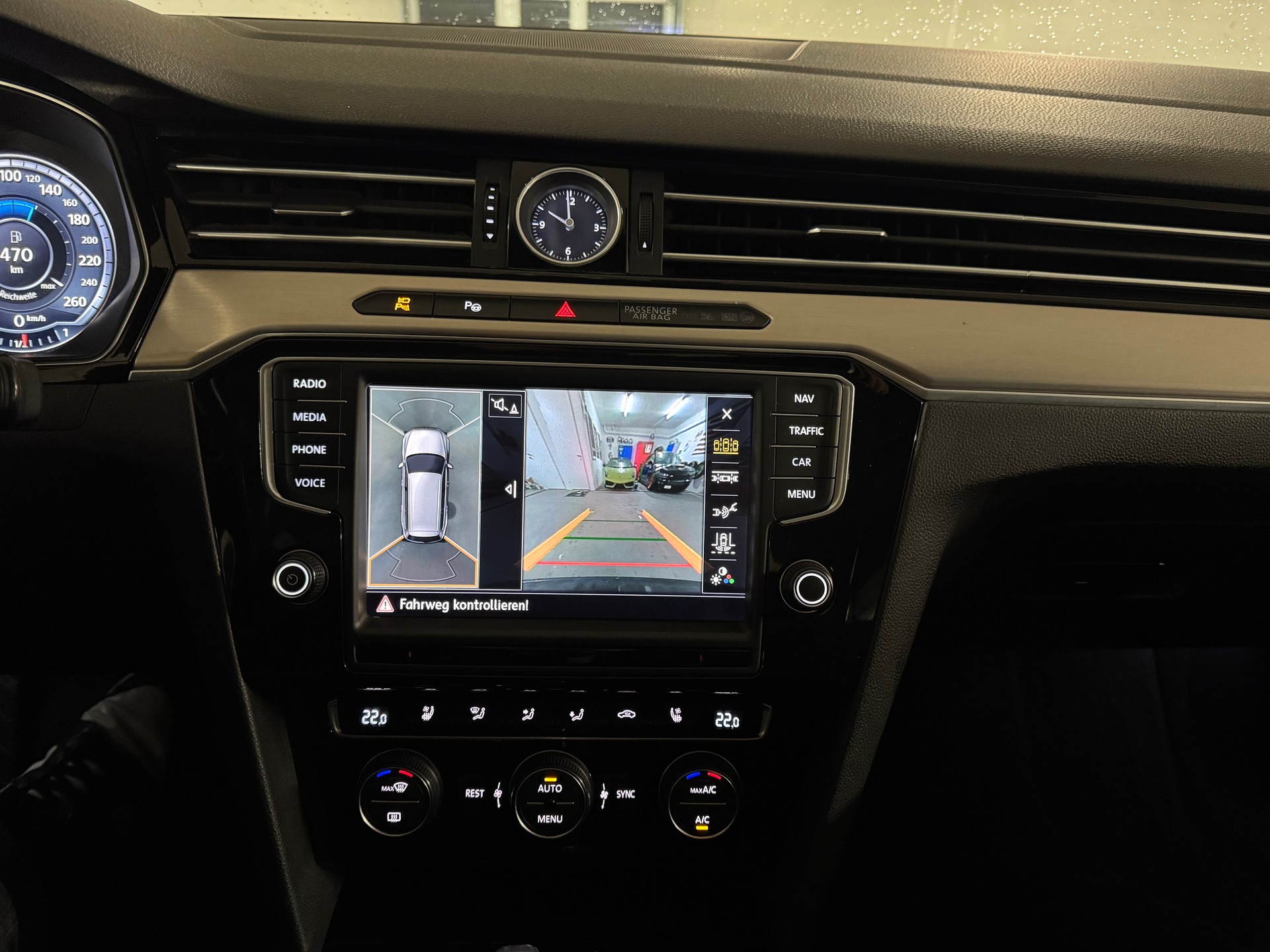 VW Passat Variant 2.0 TDI BMT High. DSG 4Motion Top Ausstattung / Anhängerkupplung-image-14