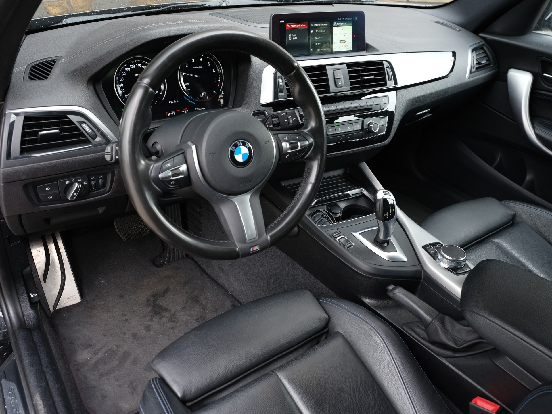 BMW 118i Edition M Sport Steptronic-image-11