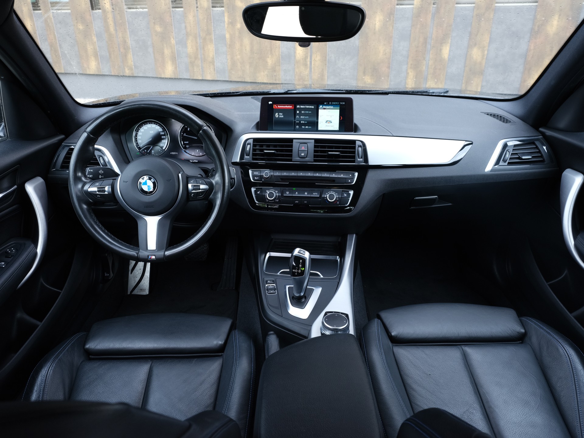 BMW 118i Edition M Sport Steptronic-image-14