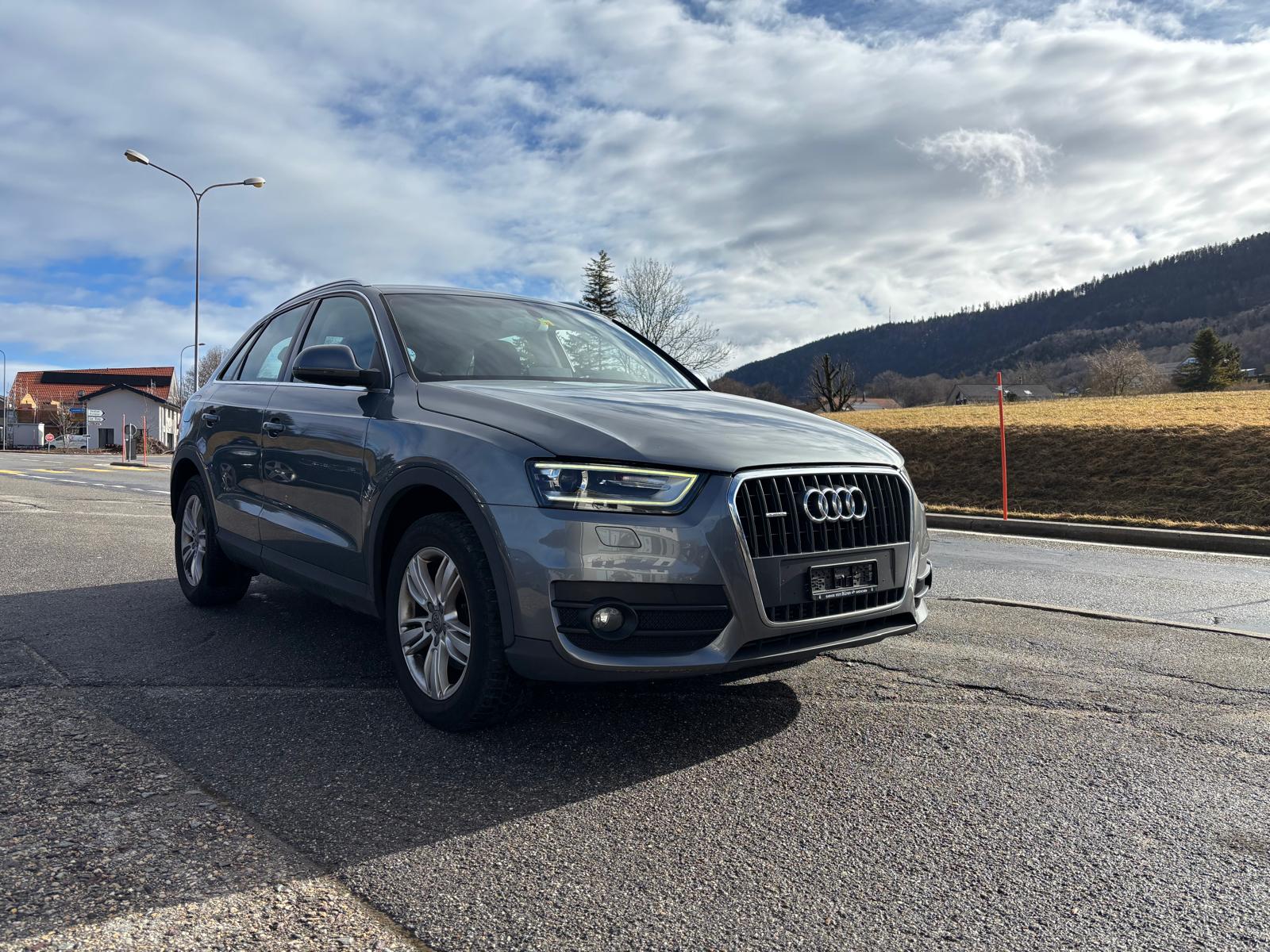 AUDI Q3 2.0 TFSI quattro-image-6