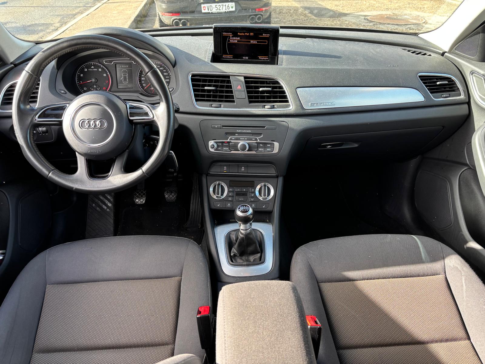 AUDI Q3 2.0 TFSI quattro-image-10