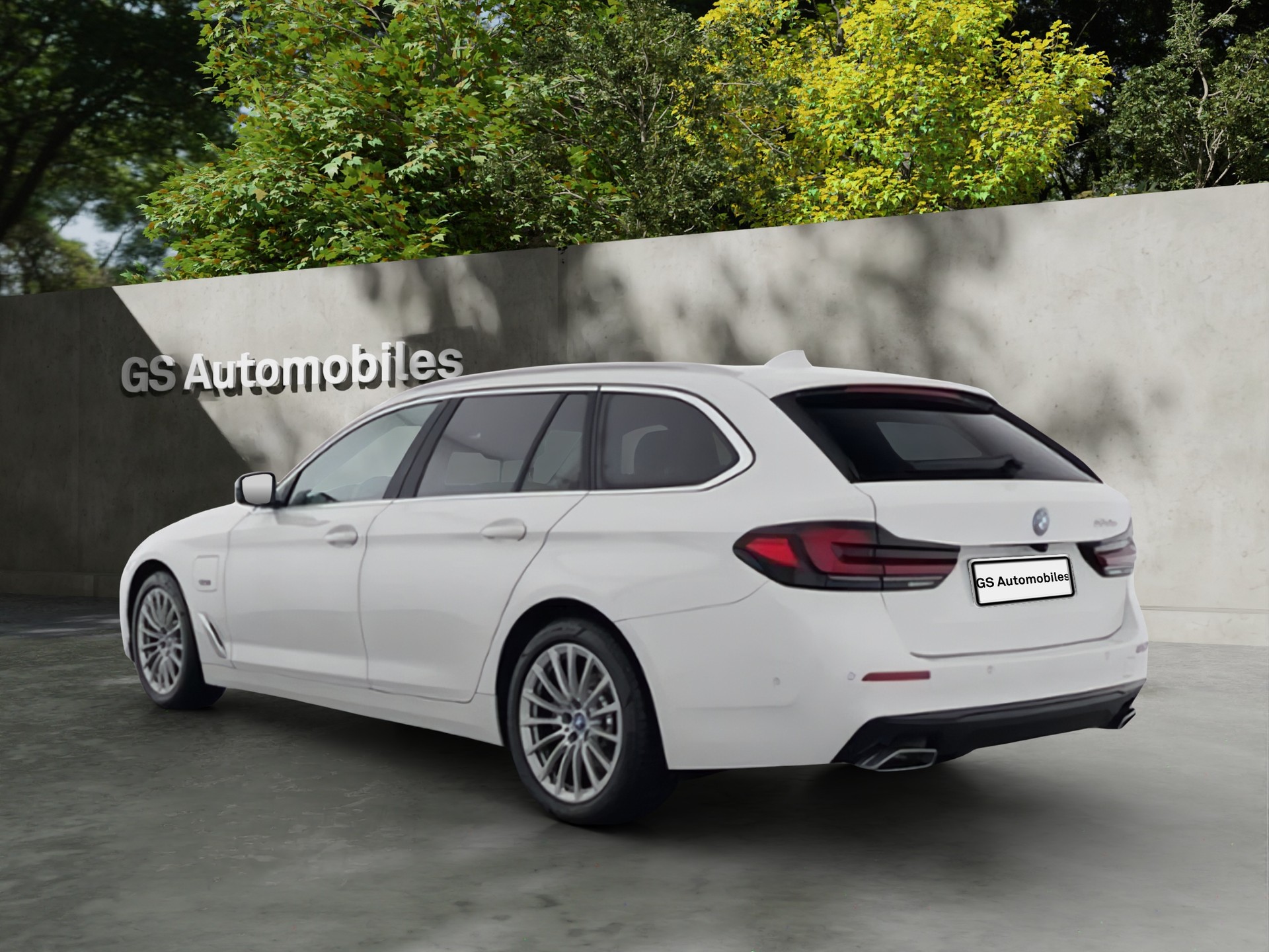 BMW 520e Touring Steptronic-image-3