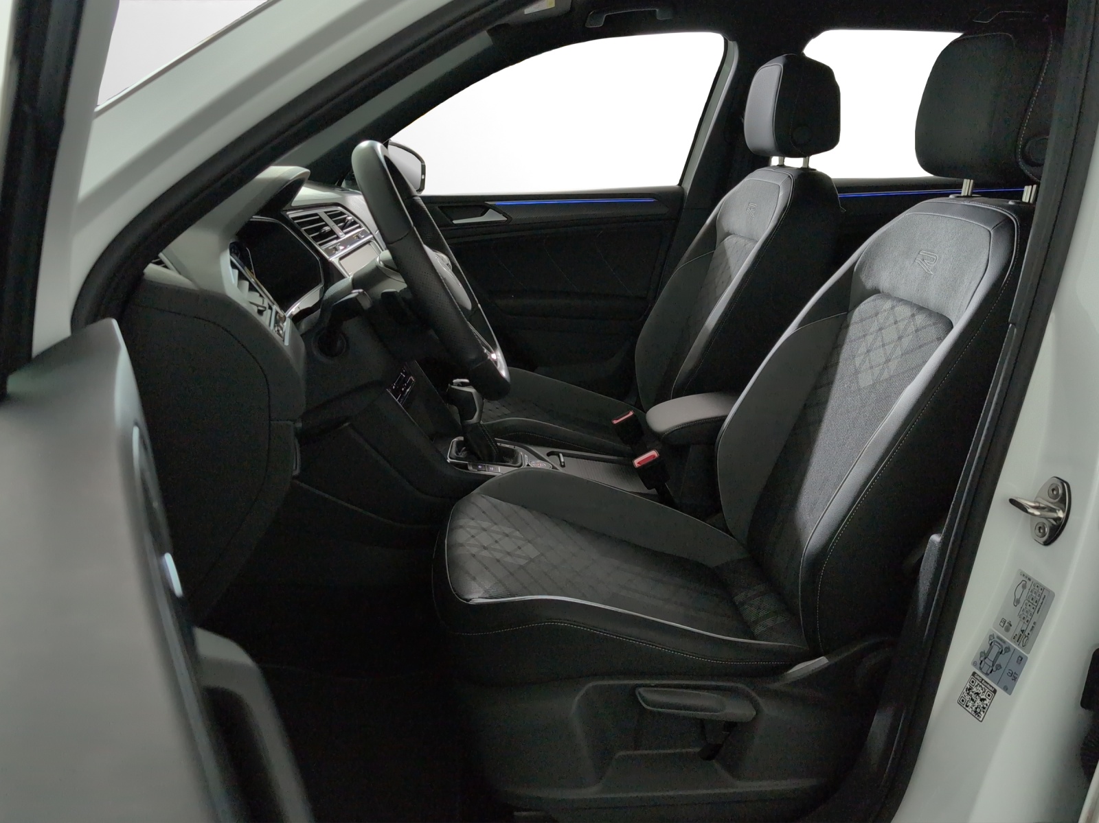 VW Tiguan 2.0TSI R-Line 4Motion DSG-image-6