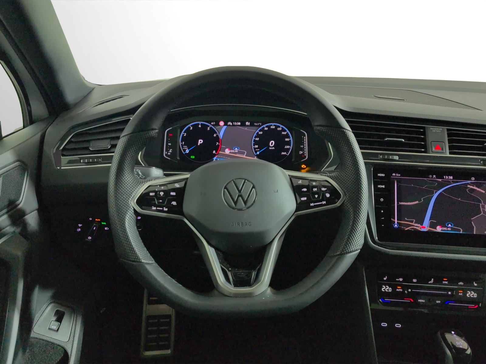 VW Tiguan 2.0TSI R-Line 4Motion DSG-image-10