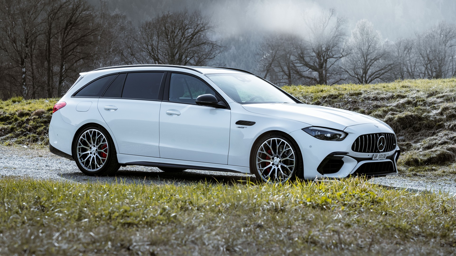 MERCEDES-BENZ C 63 S AMG T E Performance 4 Matic-image-0