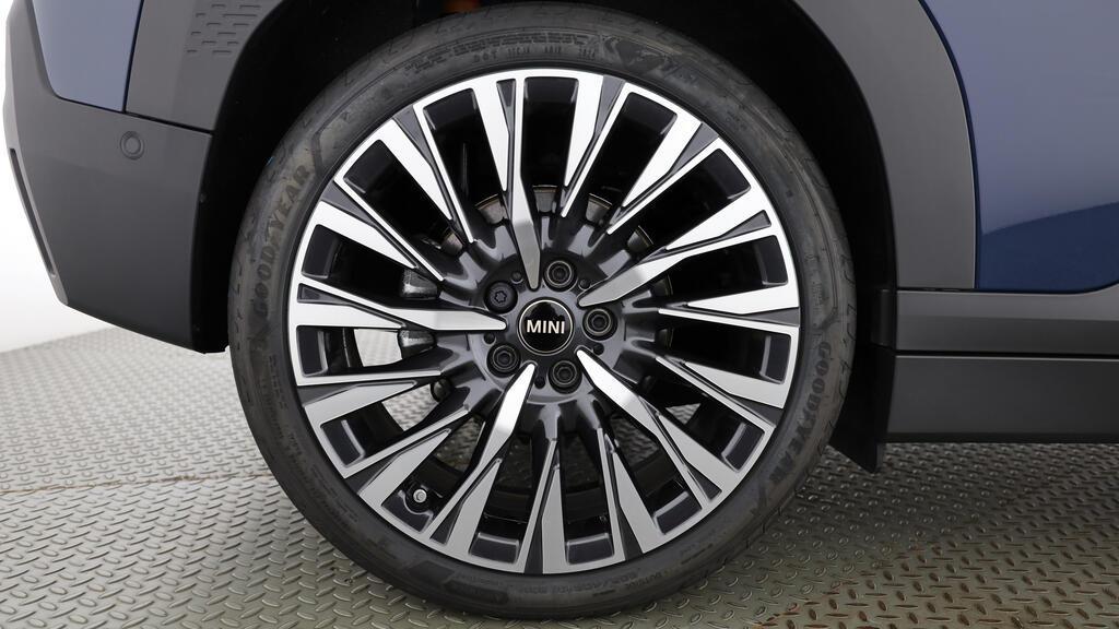 MINI Aceman E-image-9