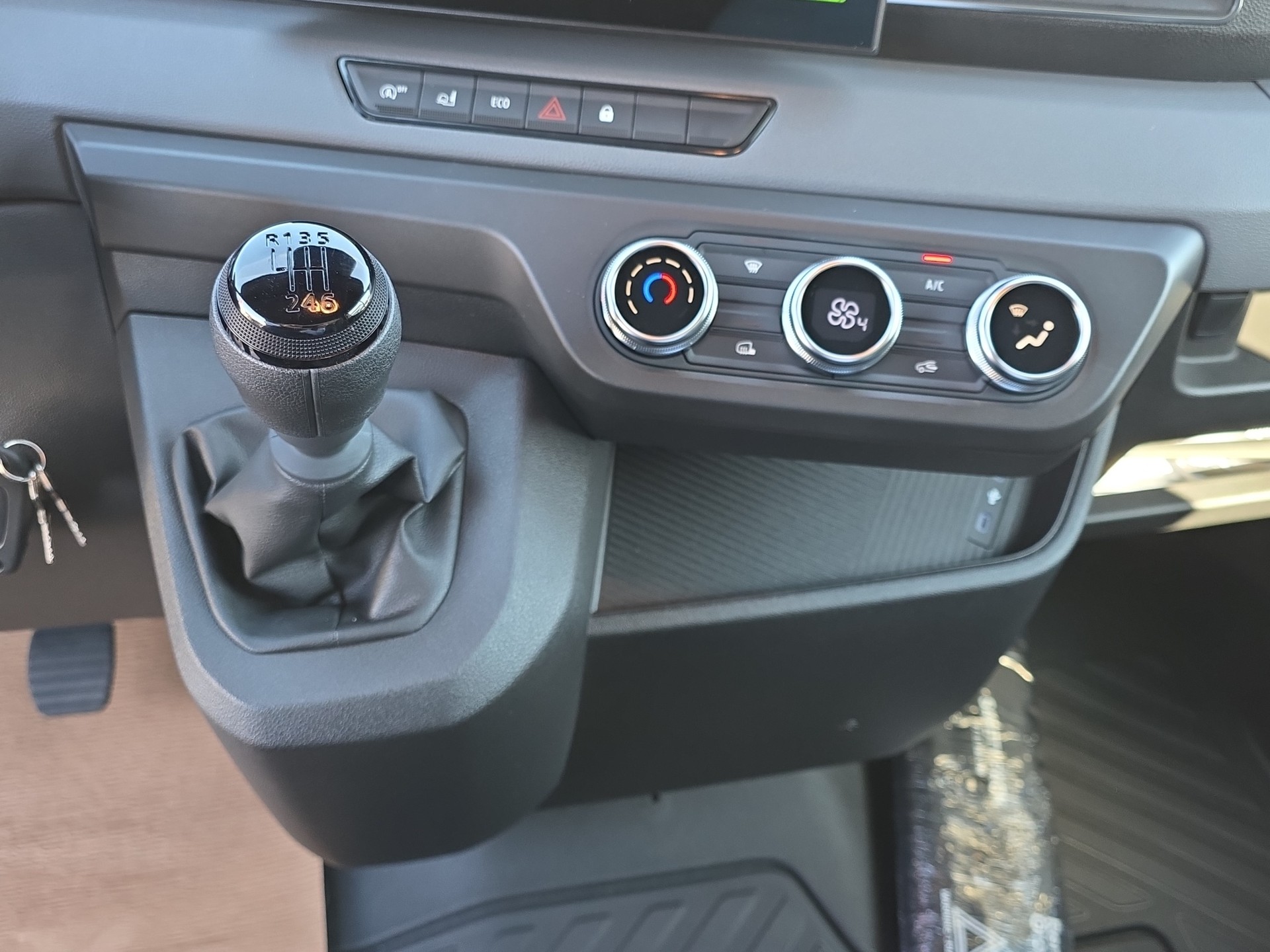RENAULT Master T35 Blue dCi 150 L3H1 HD Kofferaufbau-image-12