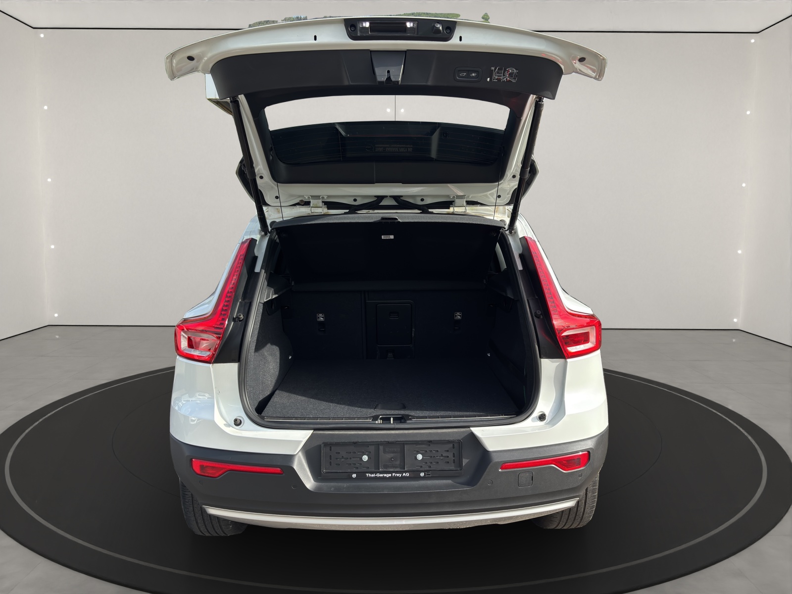 VOLVO XC40 1.5 T5 TE Inscription-image-12
