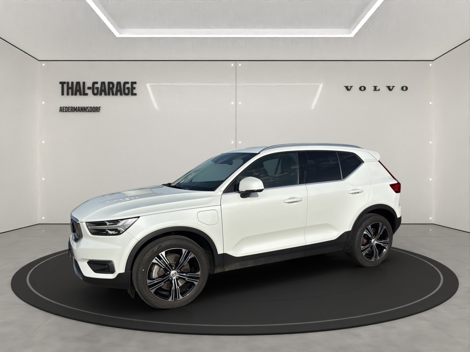 VOLVO XC40 1.5 T5 TE Inscription-image-0