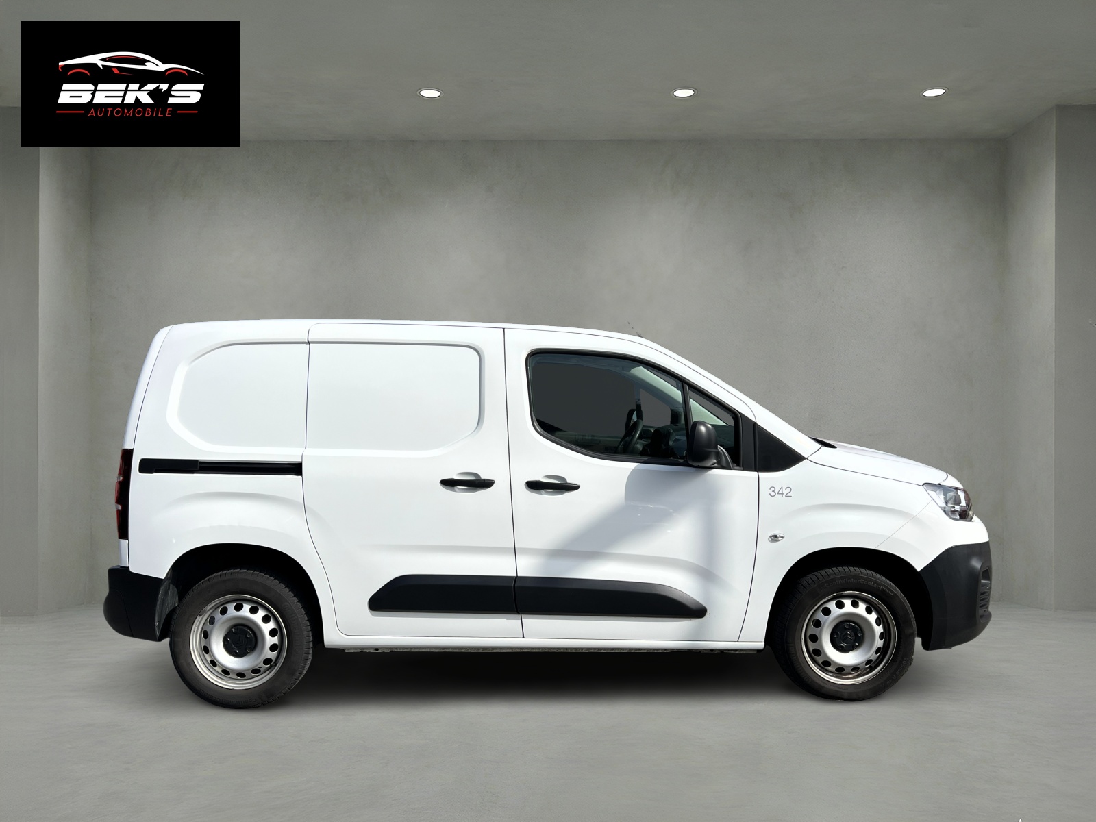 CITROEN Berlingo Van 1.6 Blue HDi 100 s/s Club 650kg-image-8