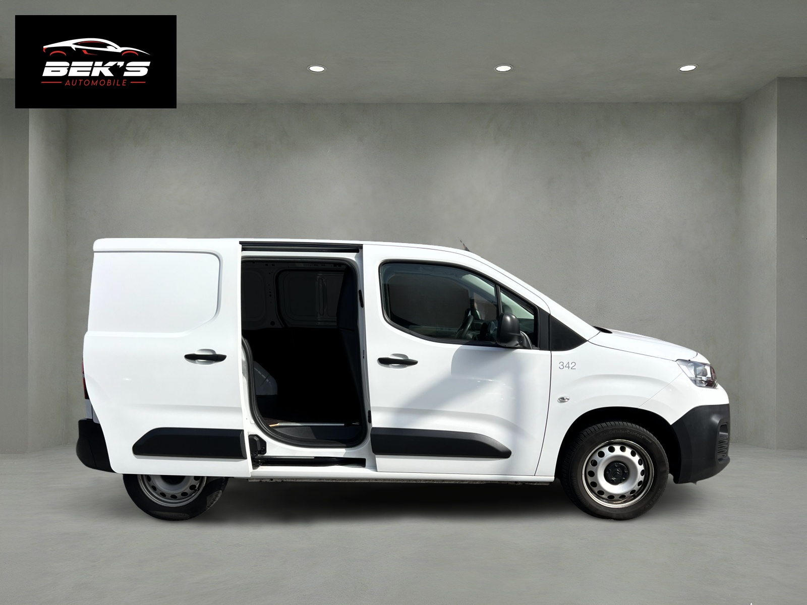 CITROEN Berlingo Van 1.6 Blue HDi 100 s/s Club 650kg-image-9