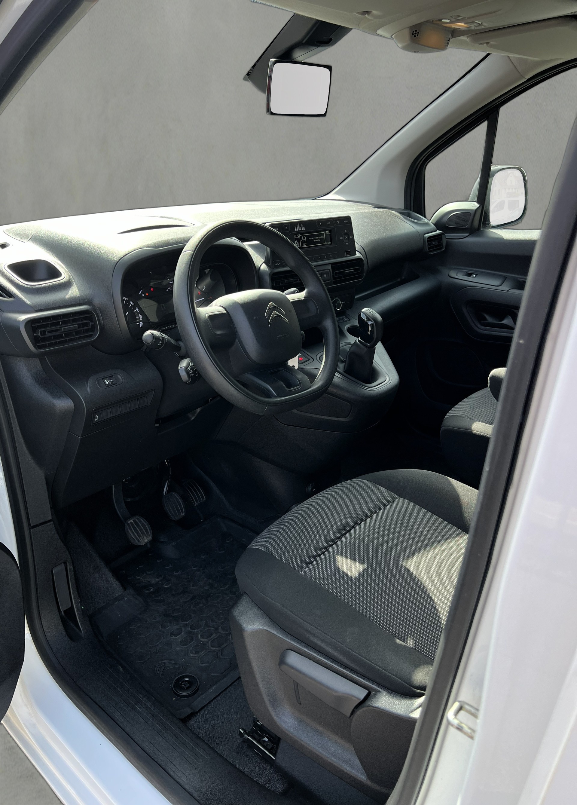 CITROEN Berlingo Van 1.6 Blue HDi 100 s/s Club 650kg-image-18