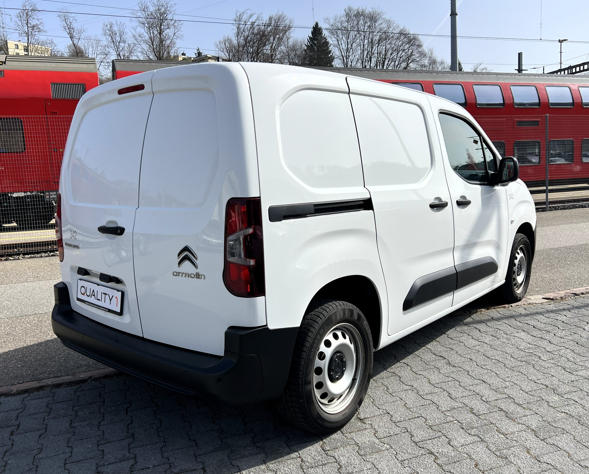 CITROEN Berlingo Van 1.6 Blue HDi 100 s/s Club 650kg-image-7
