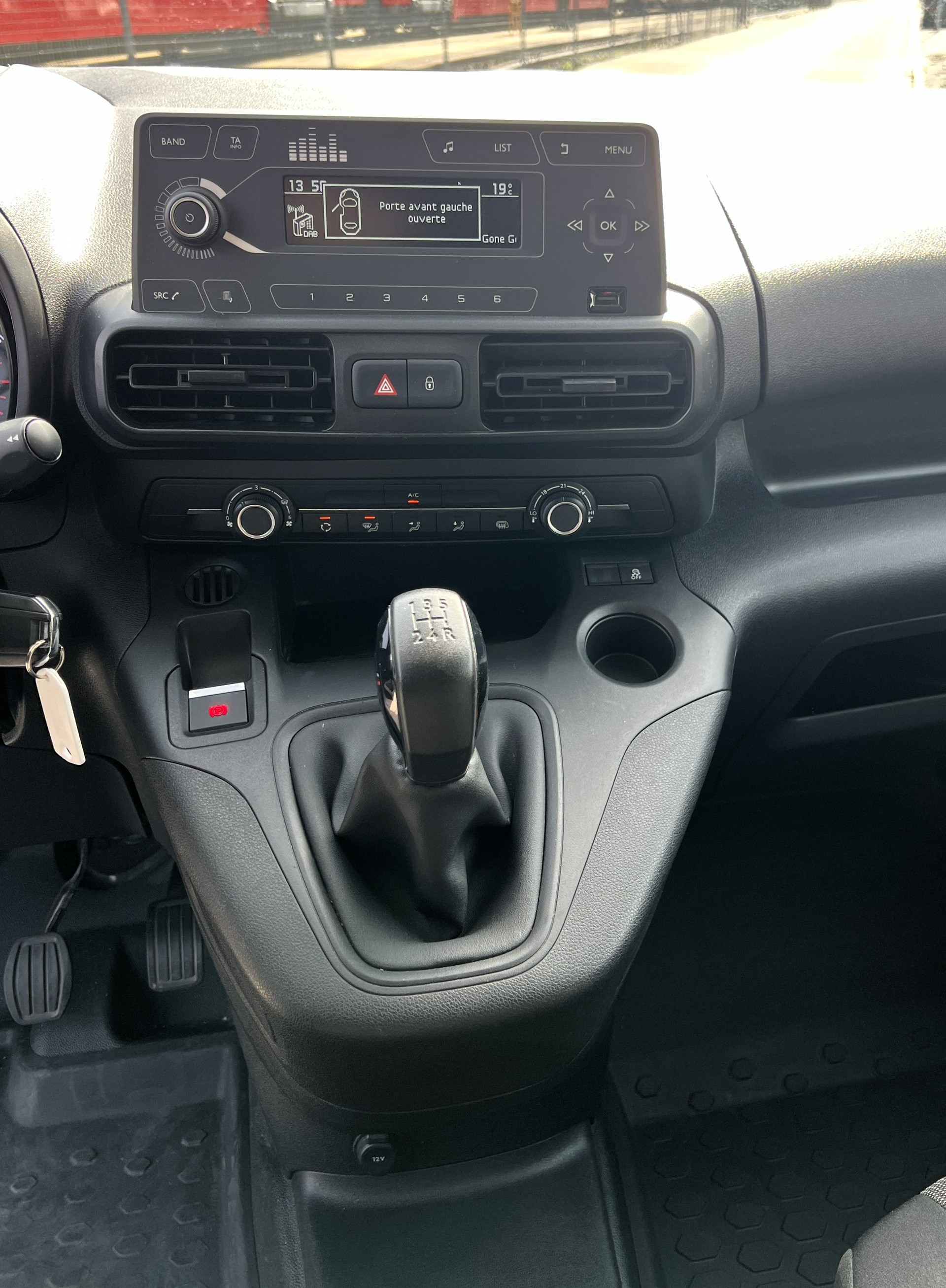 CITROEN Berlingo Van 1.6 Blue HDi 100 s/s Club 650kg-image-20