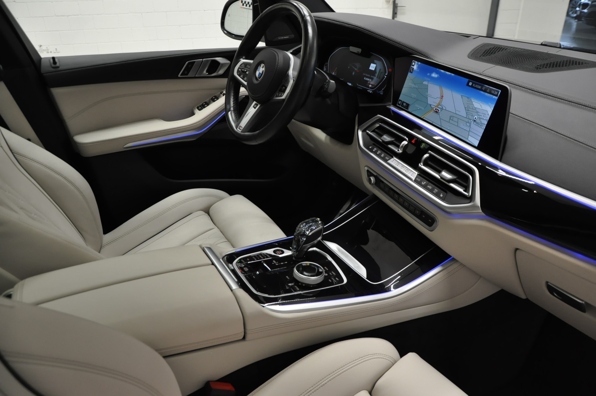 BMW X5 xDrive 48V 30d M Sport Steptronic-image-13