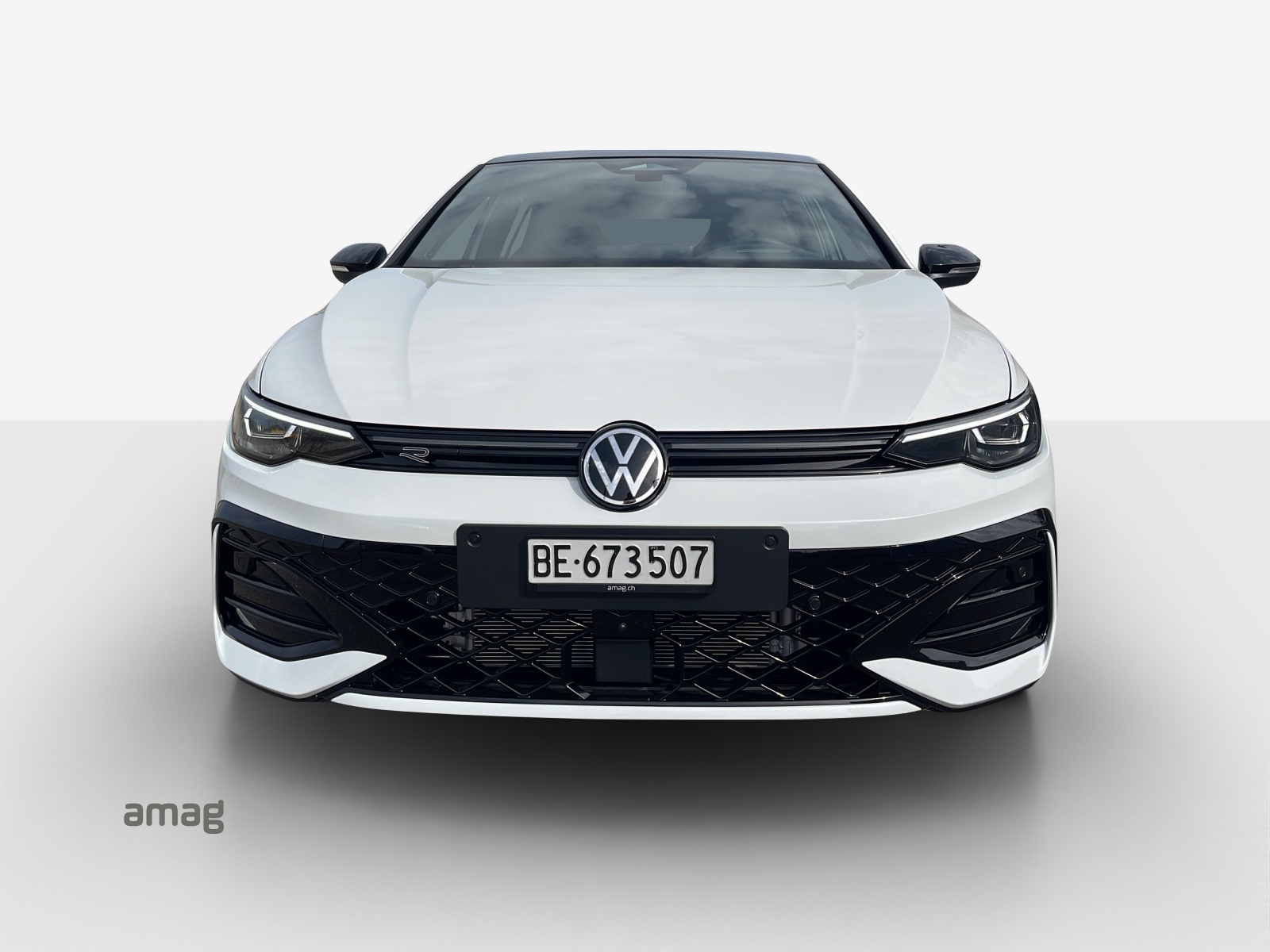 VW Golf 1.5 e TSI mHEV R-Line DSG-image-6