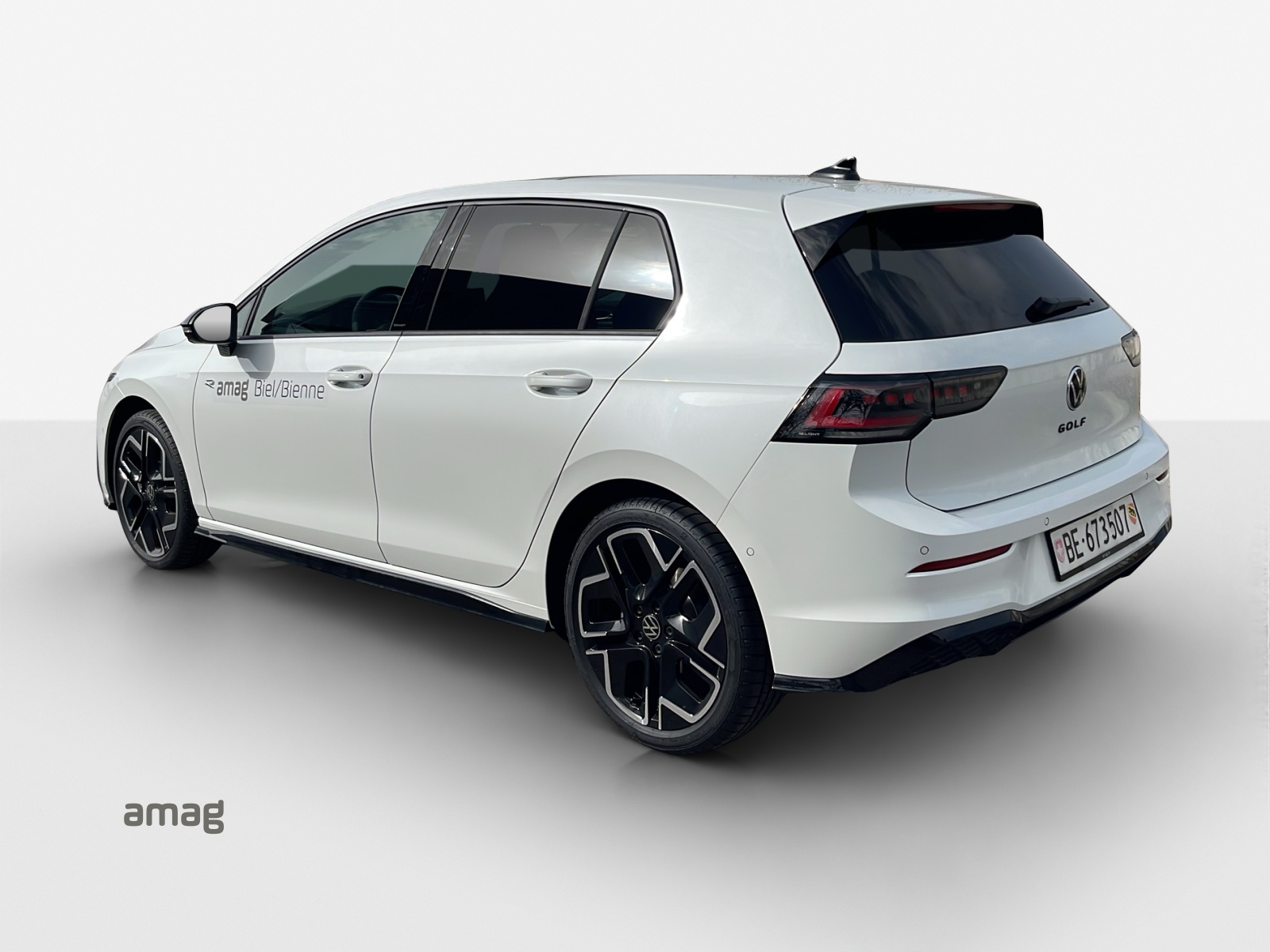 VW Golf 1.5 e TSI mHEV R-Line DSG-image-2