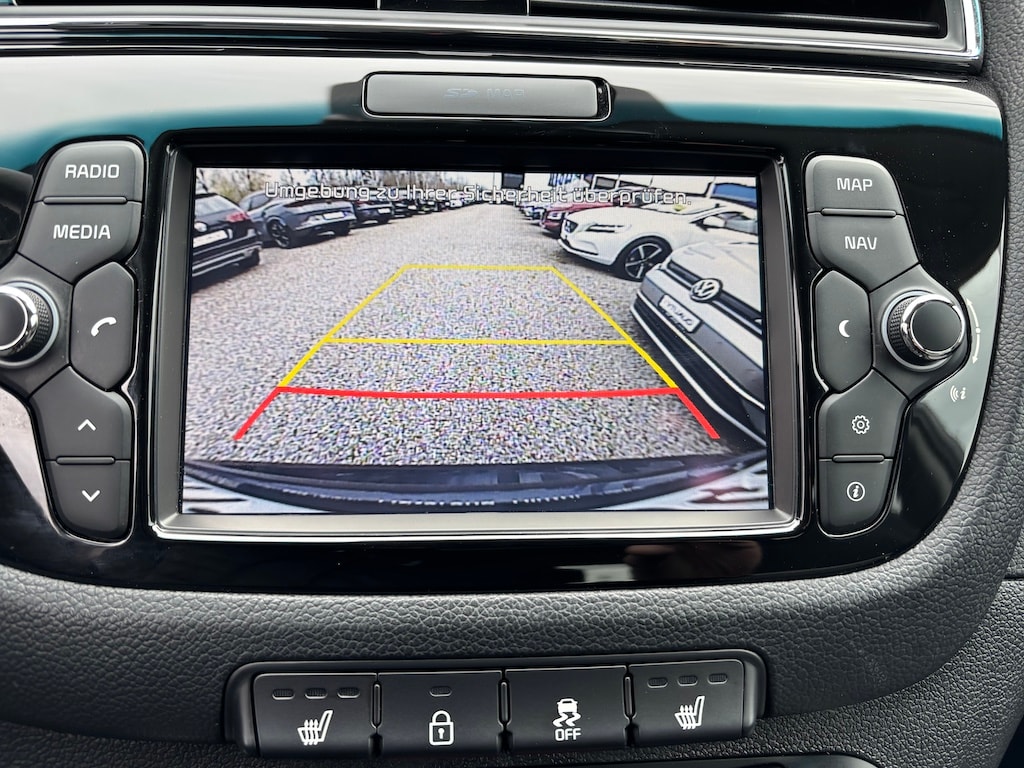 KIA Cee'd Sportswagon 1.6 CRDi Swiss Champion DCT-image-11