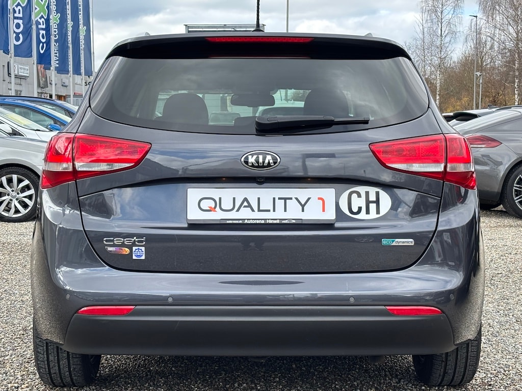 KIA Cee'd Sportswagon 1.6 CRDi Swiss Champion DCT-image-4
