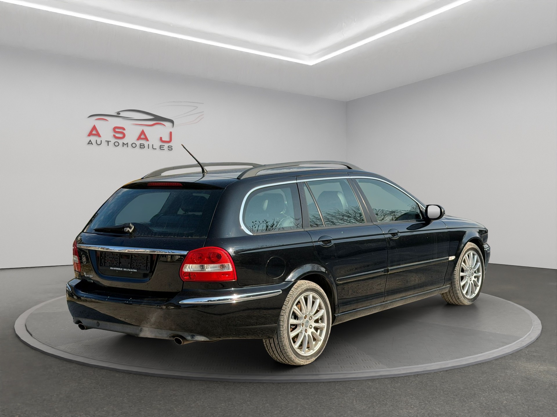 JAGUAR X-Type Estate 3.0 V6 Traction4 Executive-image-6