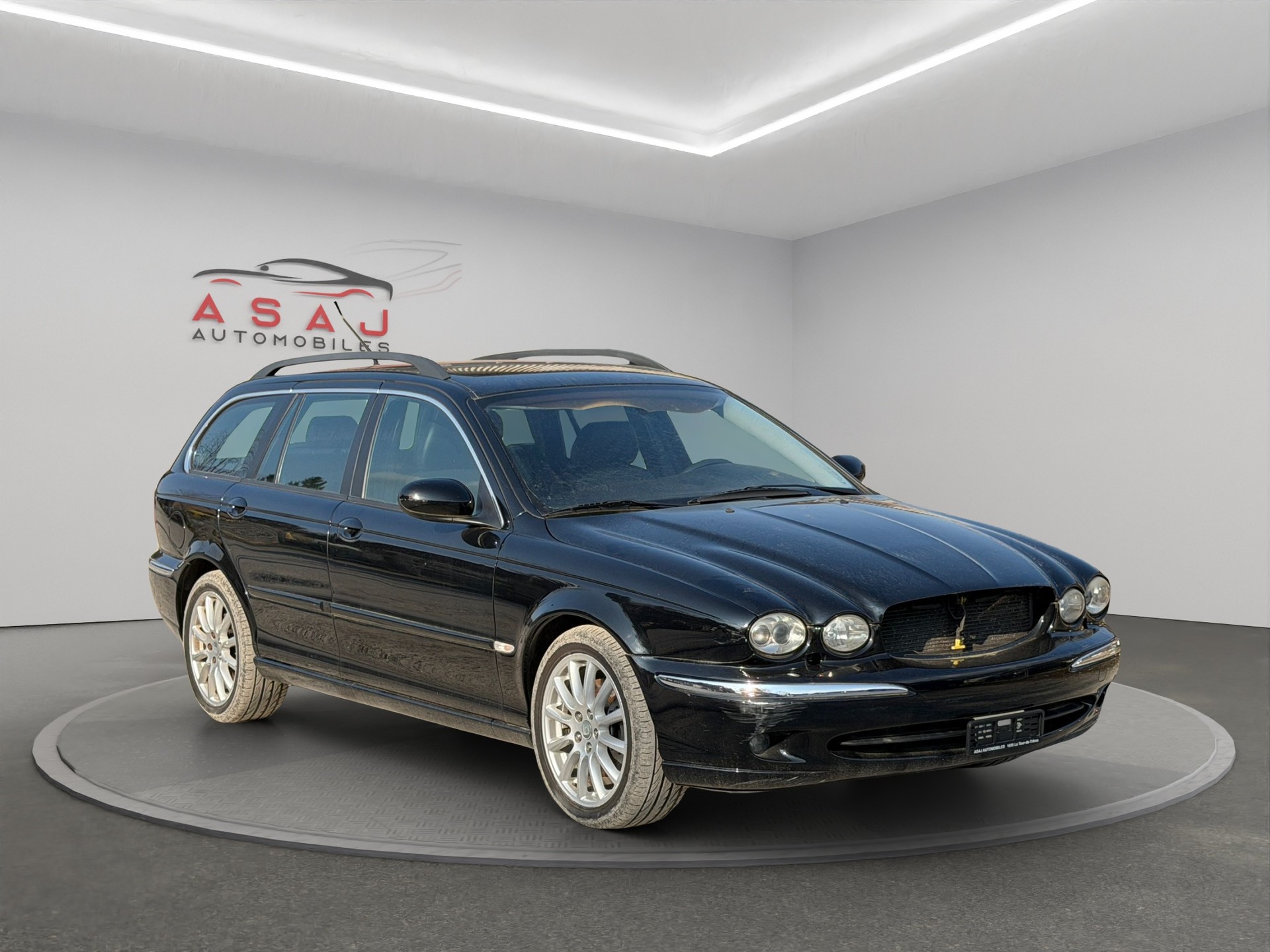 JAGUAR X-Type Estate 3.0 V6 Traction4 Executive-image-0