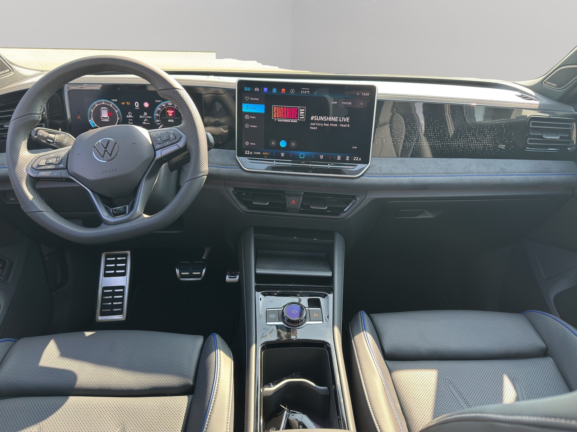 VW Tiguan 2.0 TSI DSG R-Line 4Motion-image-11