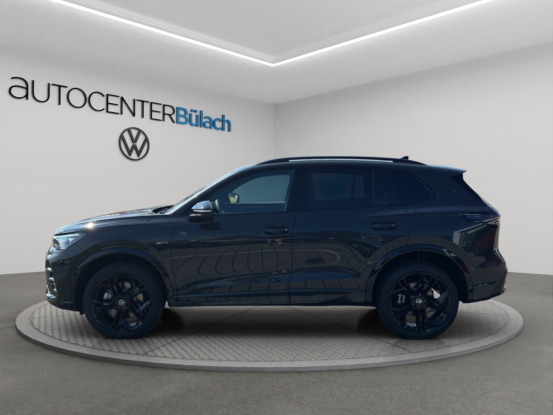VW Tiguan 2.0 TSI DSG R-Line 4Motion-image-7